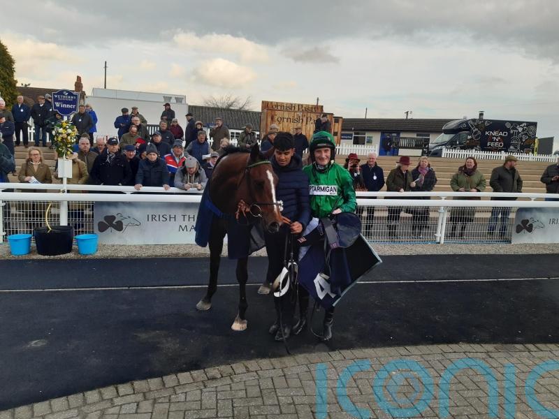 Impulsive One another winner for in-form Souede and Munir colours