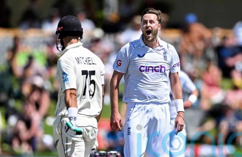 Bowler Ollie Robinson hopes to be &lsquo;worthy bearer of the baton&rsquo; for England