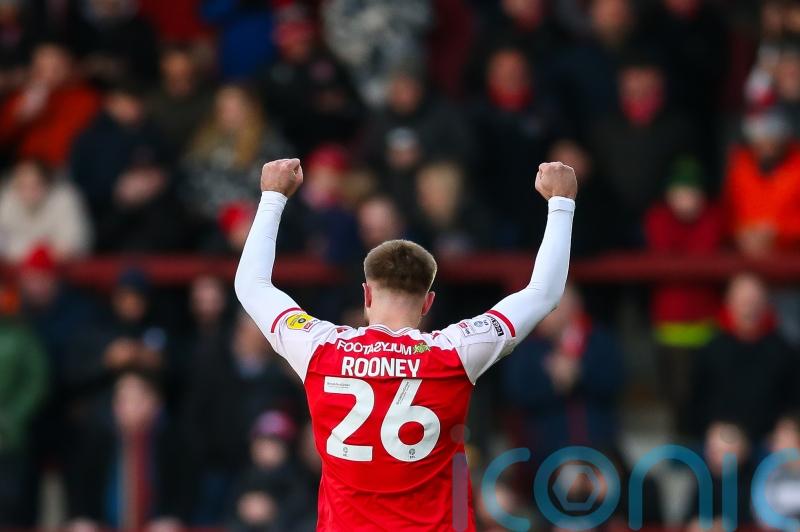 Shaun Rooney leaves it late as Fleetwood beat Cambridge