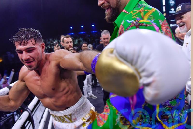 Tommy Fury beats Jake Paul by split decision in Saudi Arabia grudge match