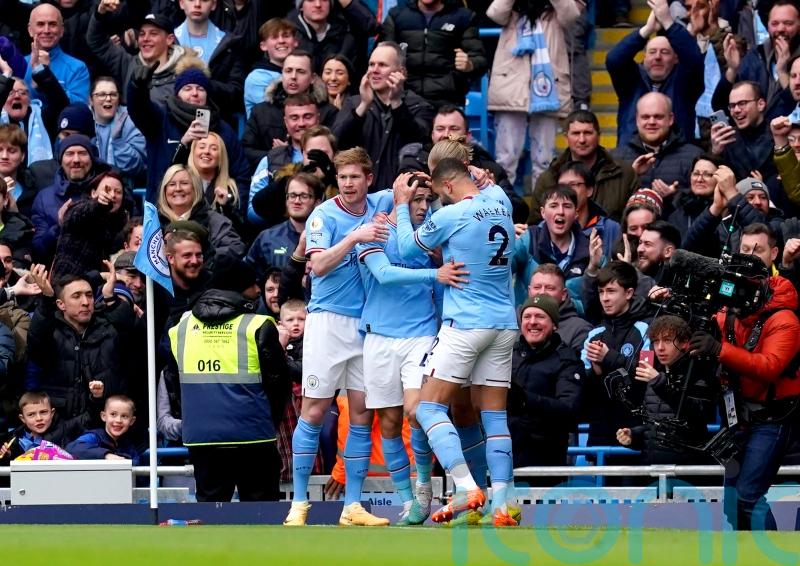 Manchester City keep pressure on Arsenal with win over Newcastle