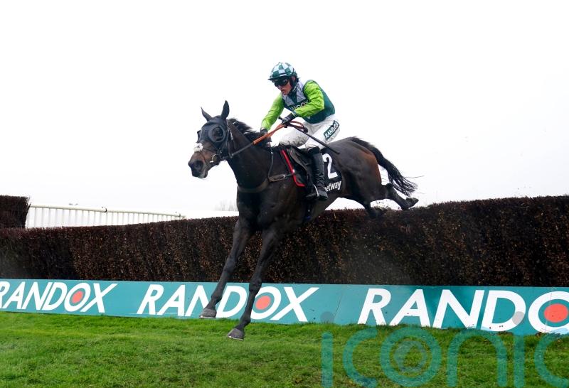 Clan Des Obeaux on course to defend Aintree title