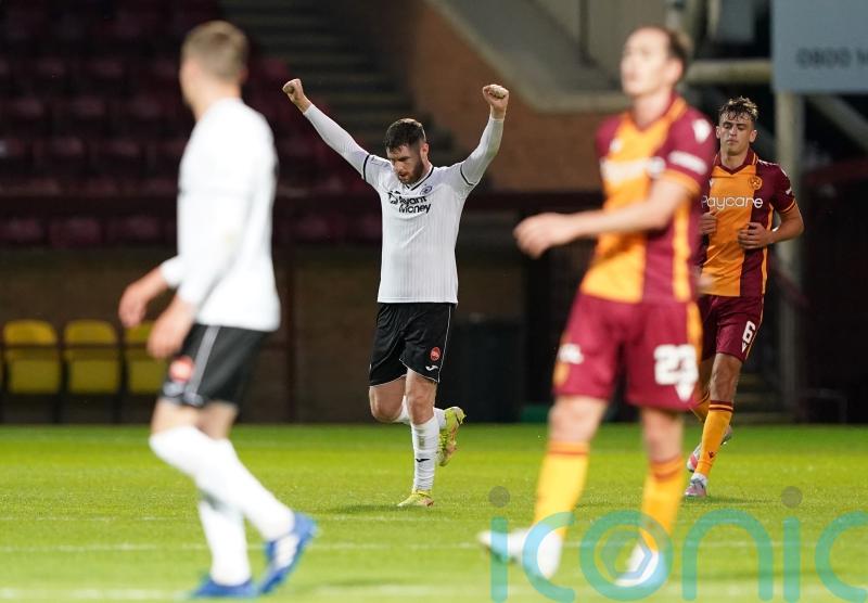 Cheltenham extend unbeaten run with comprehensive victory over Exeter