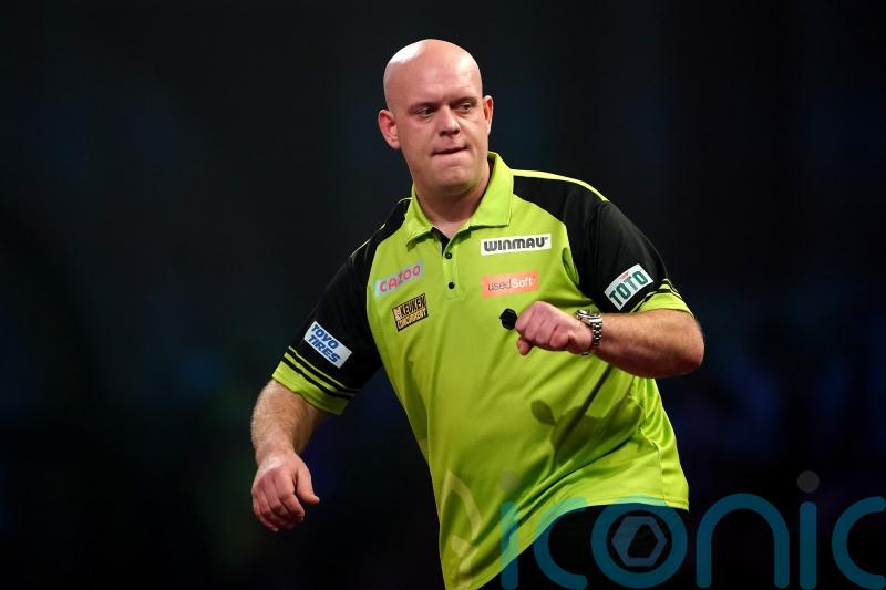 Michael van Gerwen beats Raymond van Barneveld in Leverkusen