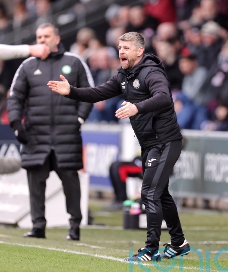 Stephen Robinson would happily swap league positions with Robbie Neilson