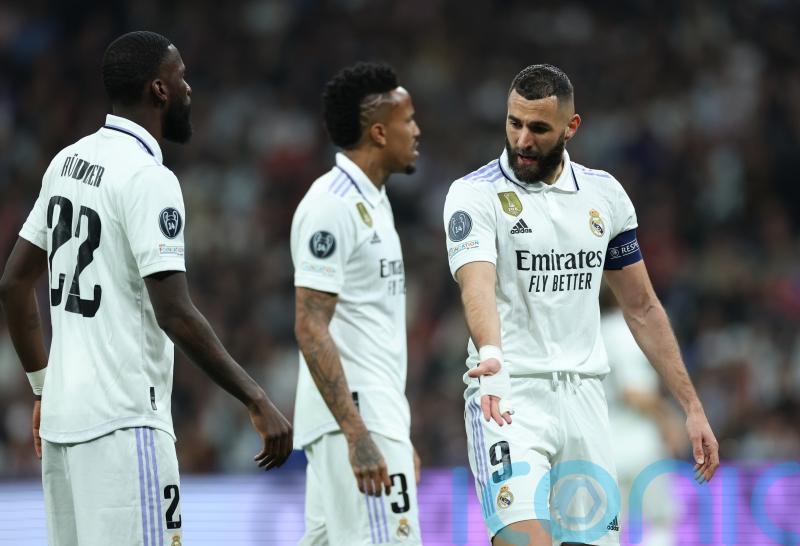 Real Madrid throw away lead in costly defeat while Bayern Munich stay top