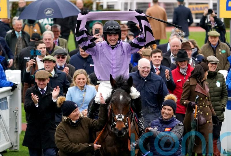 Cheltenham hero Stage Star aiming to post another winning performance