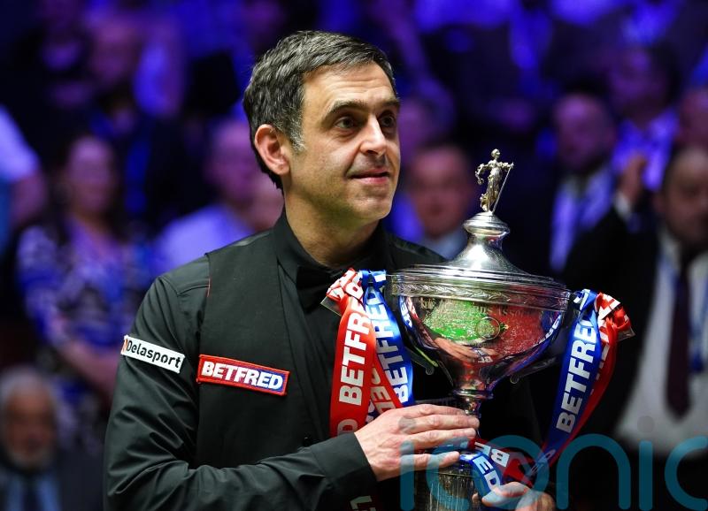 Ronnie O&rsquo;Sullivan begins World Snooker Championship defence against Pang Junxu