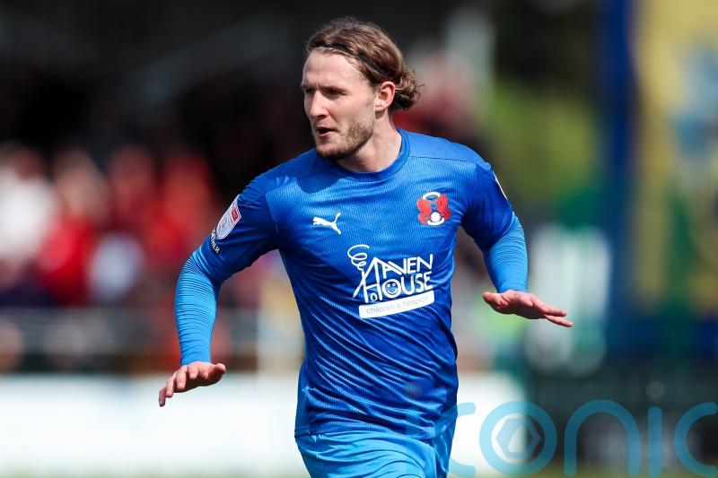 Kieran Sadlier strikes as Leyton Orient close in on promotion with win at Sutton