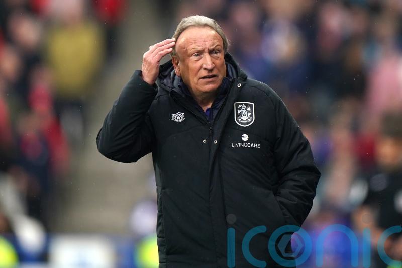 Neil Warnock urging Huddersfield not to dwell on Swansea setback