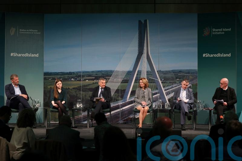 Editors and journalists discuss cross-border news coverage