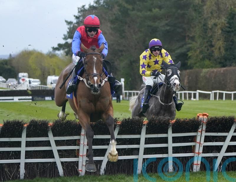 Facile Vega back in front &ndash; and chasing beckons next season