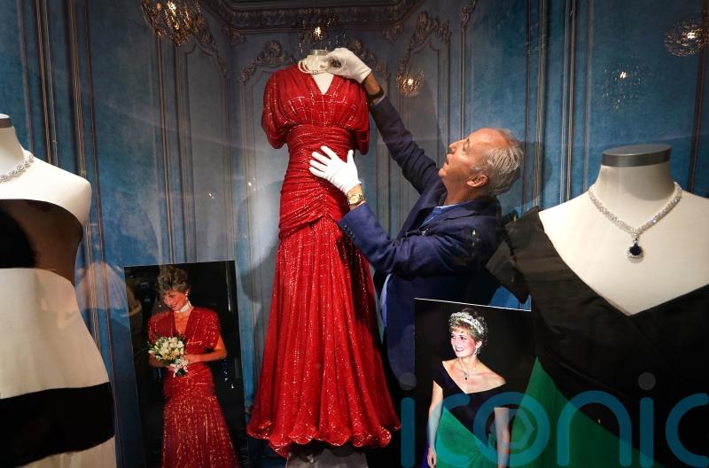 Diana dresses expected to draw crowds in Ireland ahead of LA auction