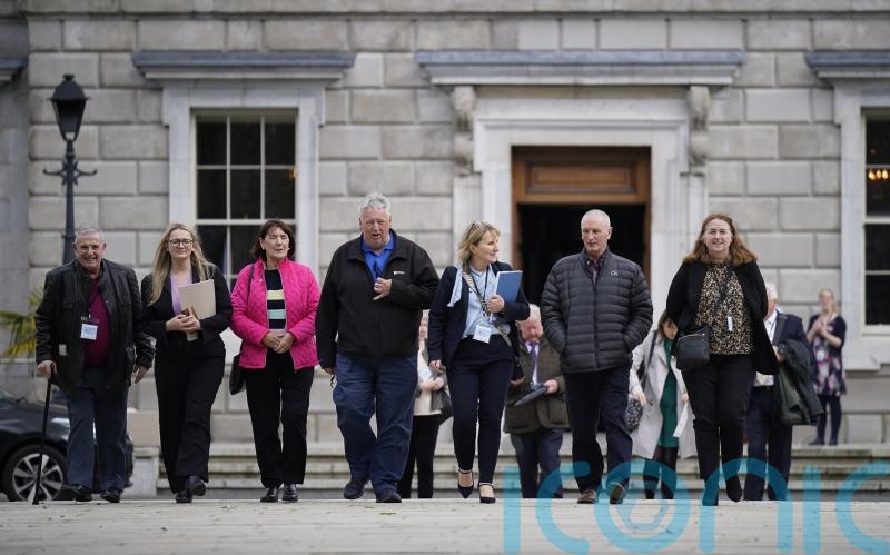 Families of the Disappeared discuss awareness campaign with justice minister