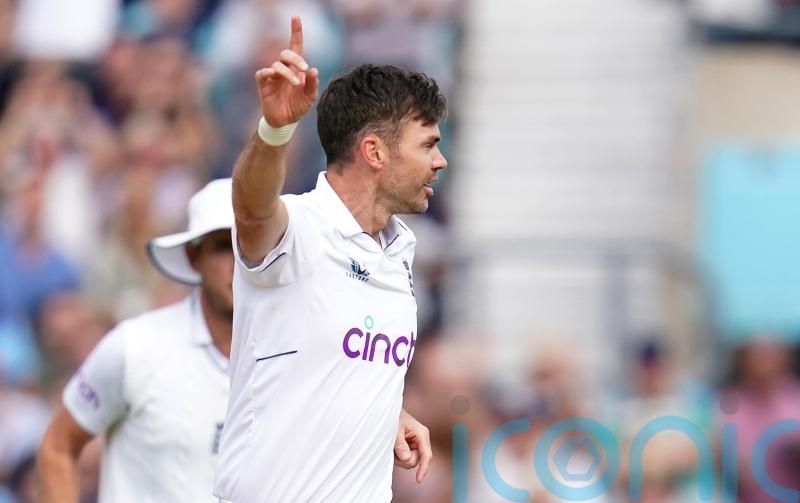 James Anderson shines as Lancashire make promising start against Somerset