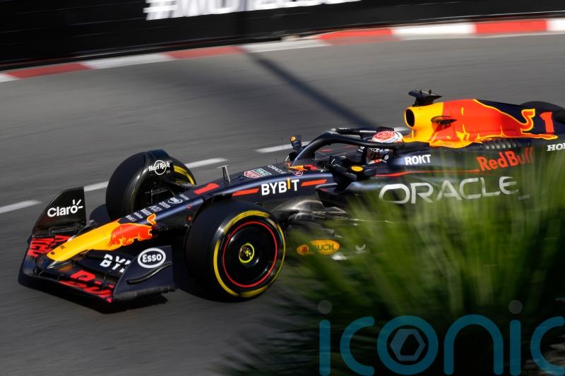 Max Verstappen sets practice pace after Carlos Sainz crashes