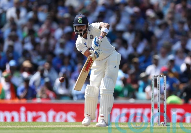 Battling Virat Kohli keeps Australia&rsquo;s victory charge at bay