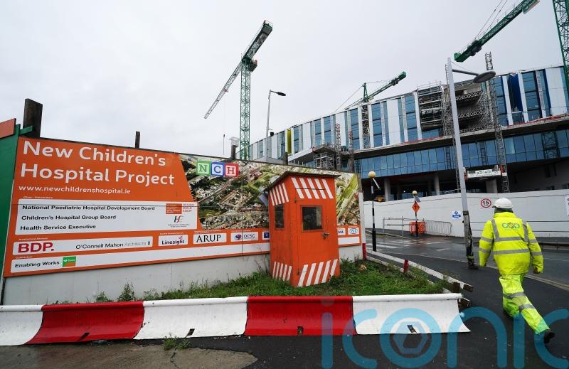 Varadkar staunchly defends children&rsquo;s hospital timeline amid reports of setbacks