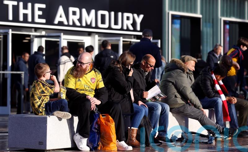 Arsenal pull new home shirt while &lsquo;design error&rsquo; is rectified by Adidas