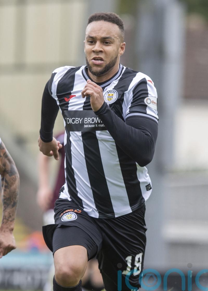 Charles Dunne staying at St Mirren after change of heart