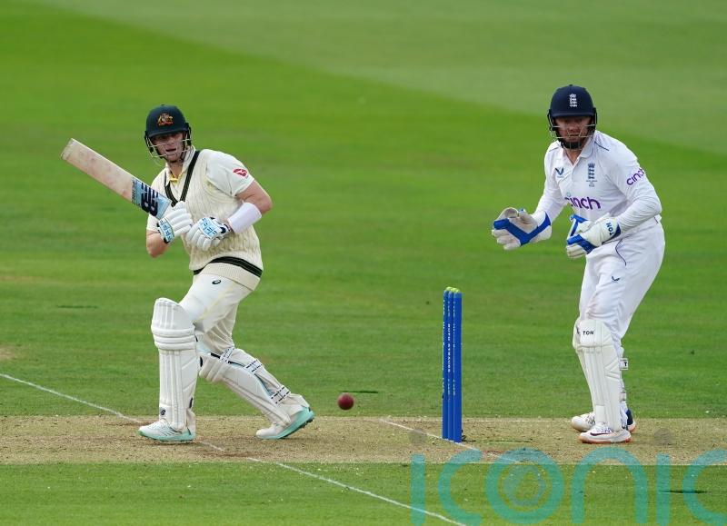 Australia punish lacklustre England seamers before Joe Root produces late boost