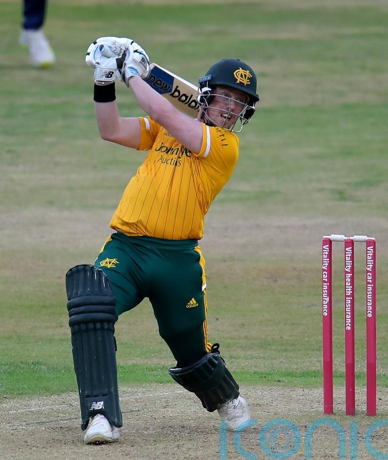 Nottinghamshire reach Vitality Blast quarter-finals by beating Leicestershire