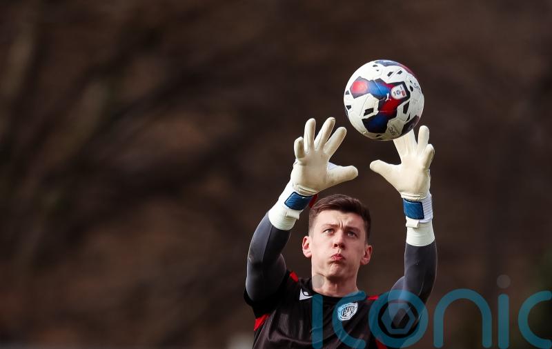 Norwich goalkeeper Jon McCracken joins Dundee on a season-long loan deal