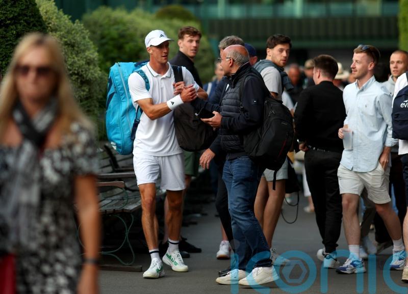 Jan Choinski &lsquo;carried&rsquo; to biggest win of his career by British crowd