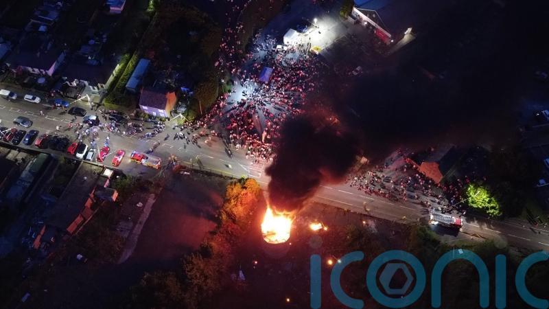 Putting Irish flag and Taoiseach photo on bonfire &lsquo;not acceptable&rsquo; &ndash; Beattie