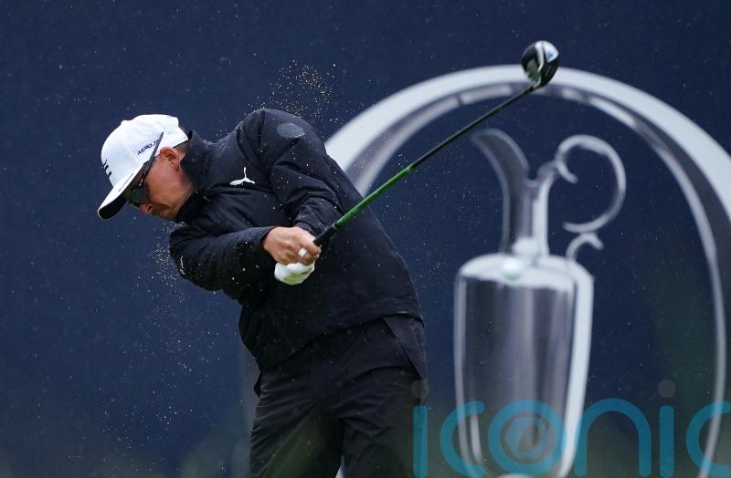 Rickie Fowler&rsquo;s storming second round gives hope to chasing pack at the Open