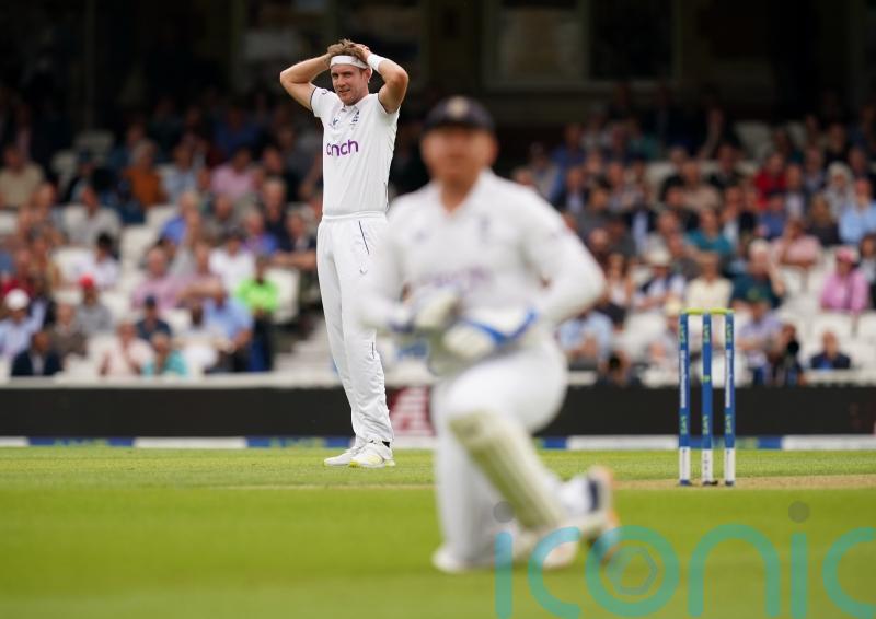 Day two of fifth Ashes Test: England in need of quick wickets