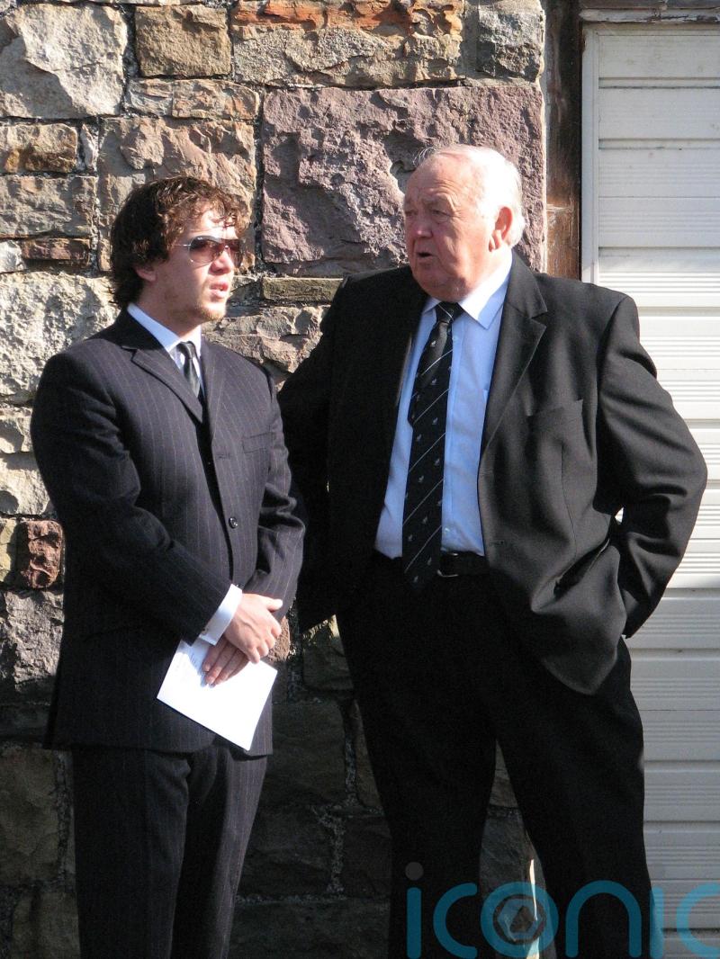 Former Wales captain and coach Clive Rowlands dies aged 85