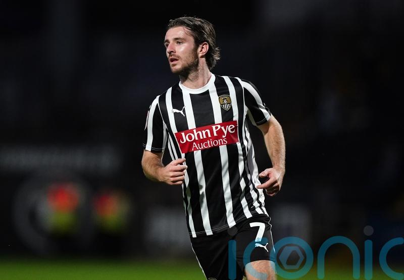 Dan Crowley header sees Magpies complete comeback to sink Mariners