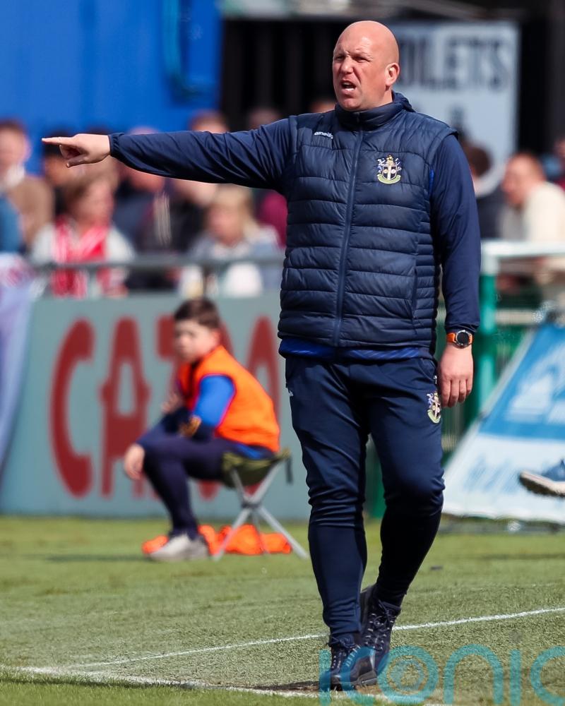 Matt Gray &lsquo;absolutely gutted&rsquo; after seeing 10-man Sutton beaten by late goals