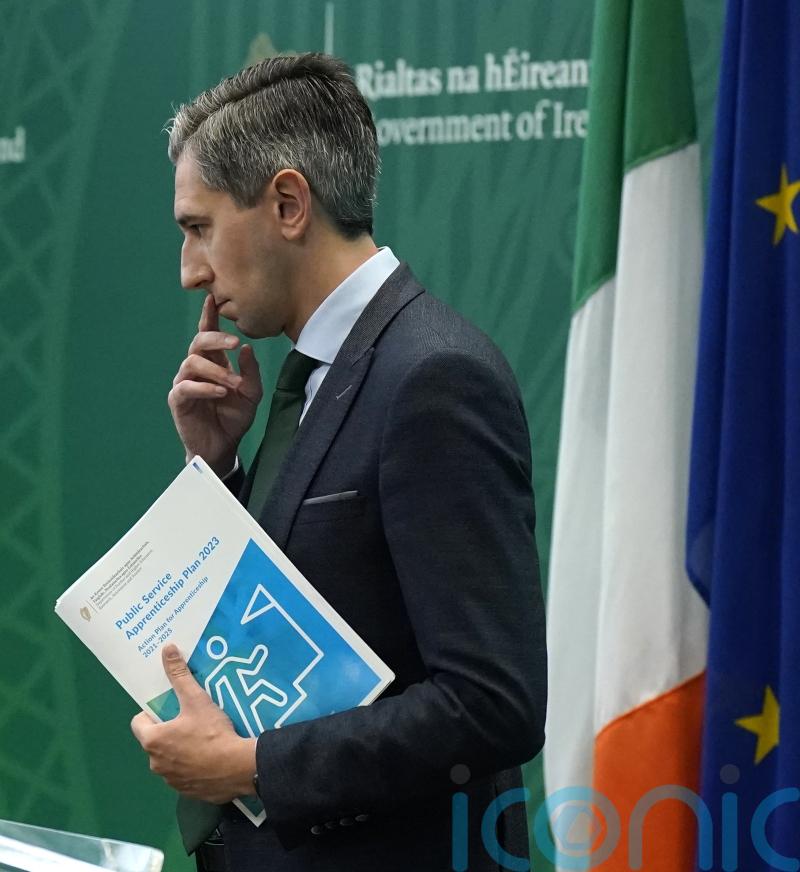 Harris criticises &lsquo;guff&rsquo; over bank delays in deposit rate increases