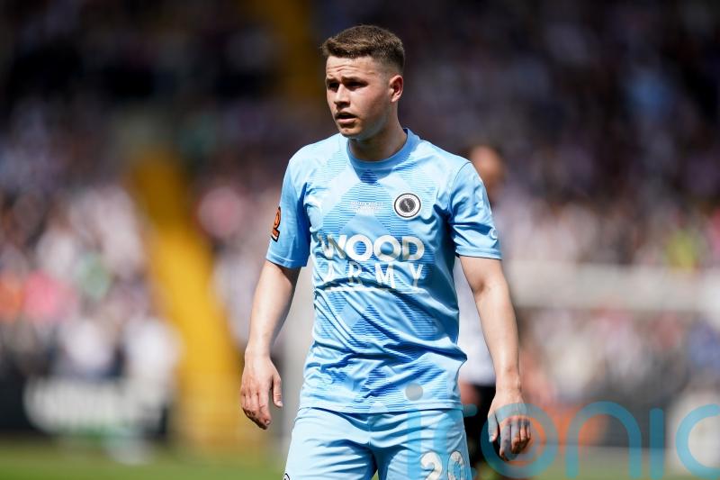 Brilliant Zak Brunt brace fires Barnet to top of National League with Woking win