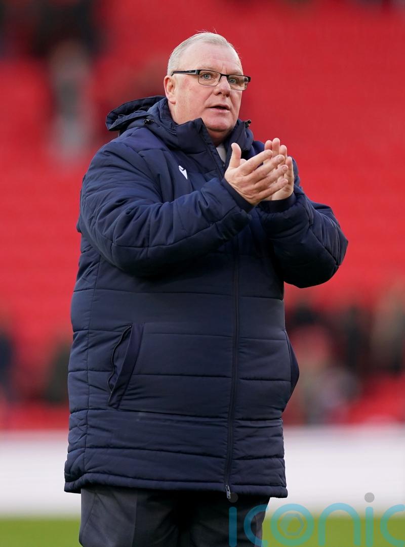 Steve Evans revels in &lsquo;excellent&rsquo; performance as Stevenage continue flying start