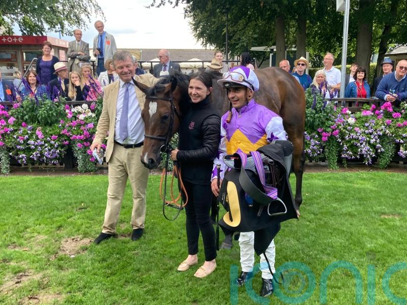 Lezoo set to represent Beckett in Haydock&rsquo;s Sprint Cup