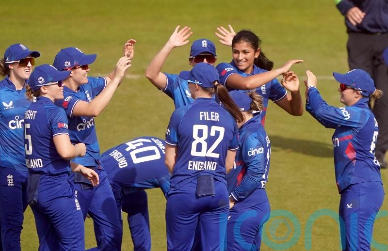 They were great &ndash; Amy Jones lauds England debutants Mahika Gaur and Lauren Filer