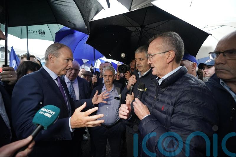 Tanaiste to &lsquo;reflect&rsquo; on issues raised by farmers at Fianna Fail think-in