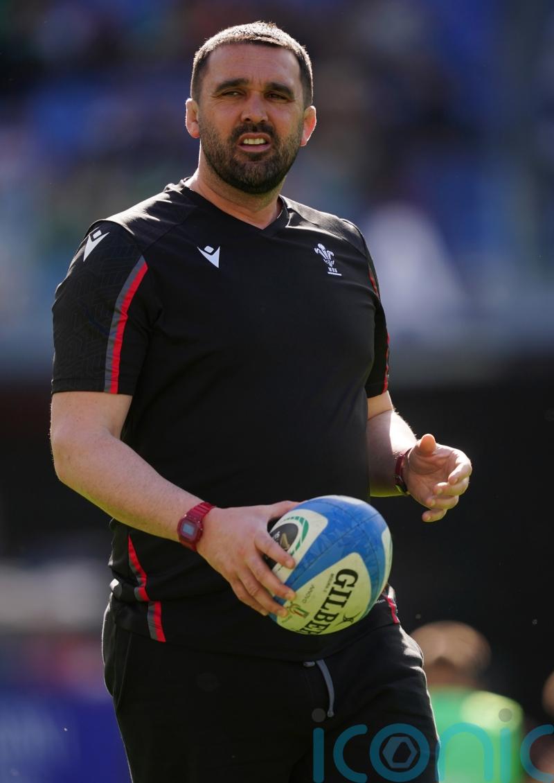 Wales wary of &lsquo;wounded&rsquo; Australia, says assistant coach Jonathan Thomas