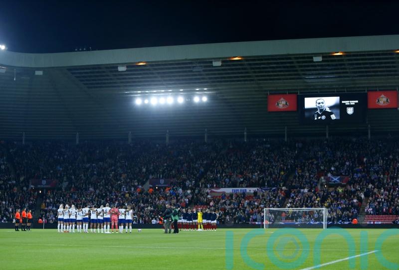 England and Scotland players pay tribute to Sheffield United&rsquo;s Maddy Cusack