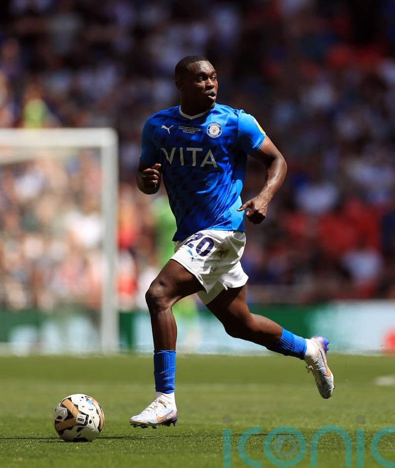 Five-star Stockport stun Wrexham