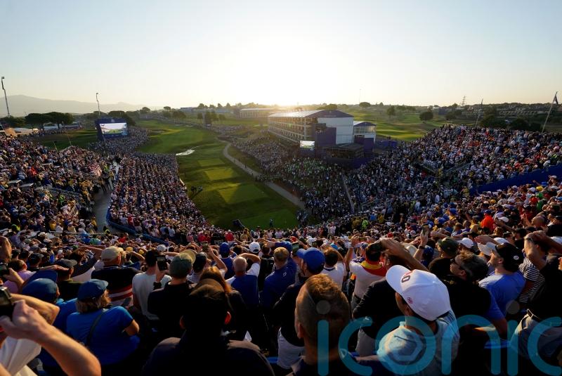 Europe dreams as Fleetwood Mac helps them to hot start