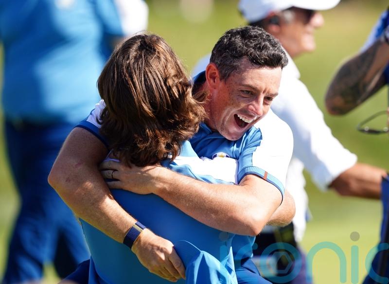Europe complete Ryder Cup foursomes clean sweep to take 4-0 lead over USA