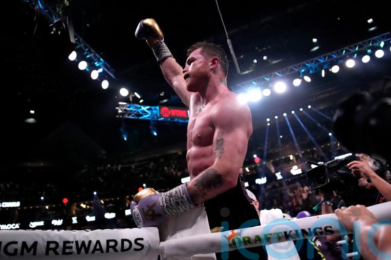 Canelo Alvarez dominates for unanimous decision over Jermell Charlo
