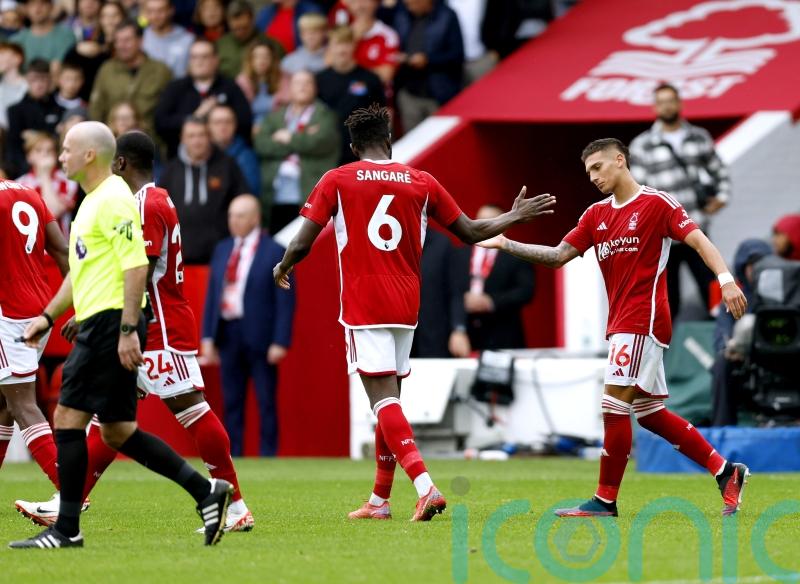 Nicolas Dominguez earns point for 10-man Nottingham Forest against Brentford