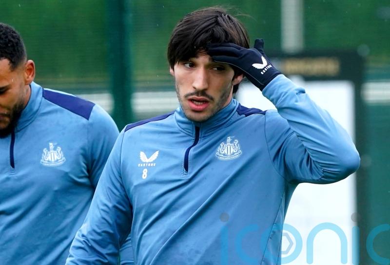 Sandro Tonali trains with Newcastle team amid betting investigation in Italy
