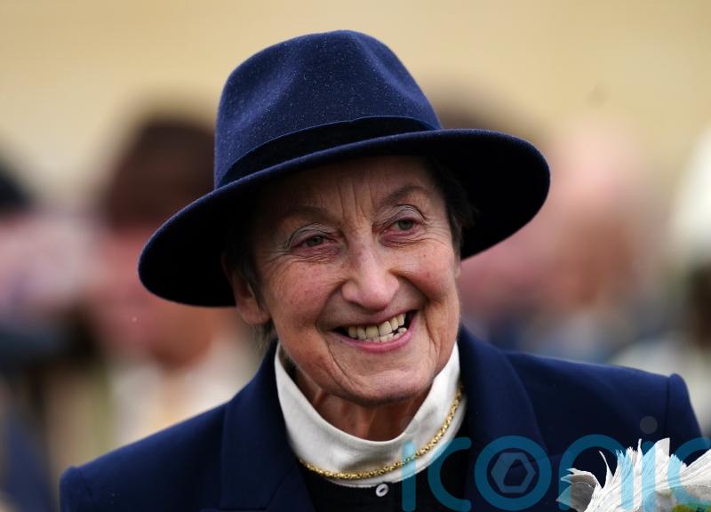 Henrietta Knight to return to training ranks