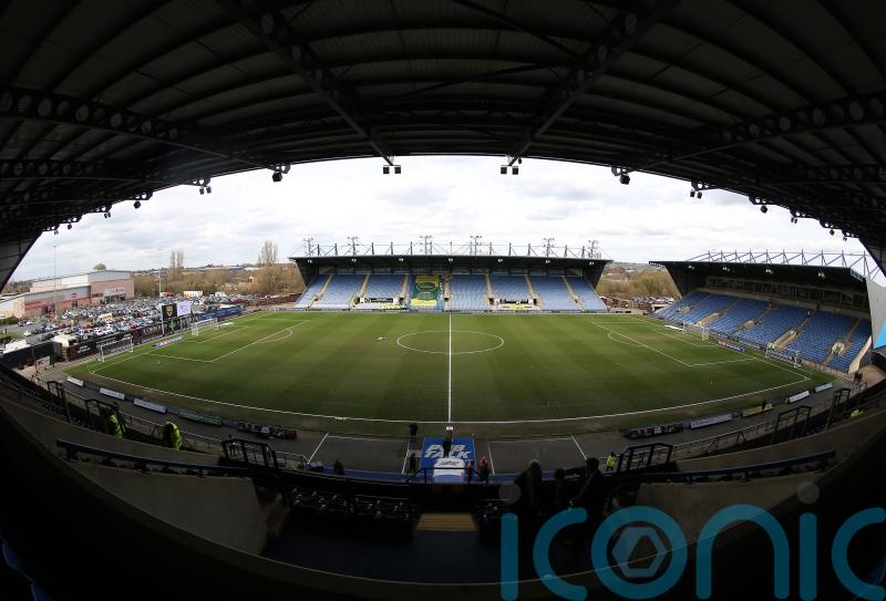 Des Buckingham happy to get first point as Oxford boss against leaders Bolton